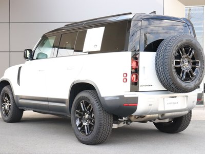 LAND ROVER DEFENDER - 5