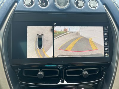 ASTON MARTIN DBX - 9