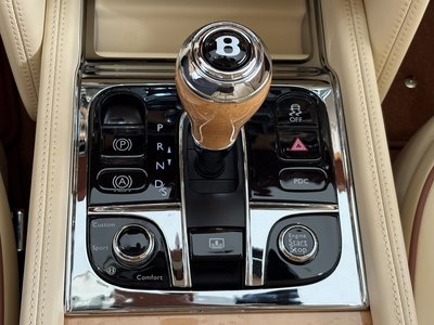 صورة 41 لـ 2018 Bentley MULSANNE