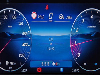 MERCEDES-BENZ E-CLASS - 8