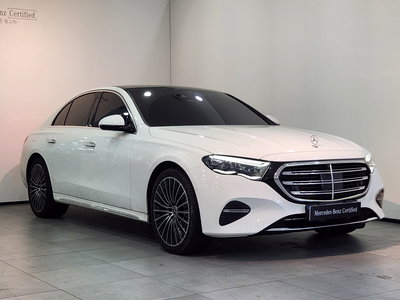 MERCEDES-BENZ E-CLASS - 1