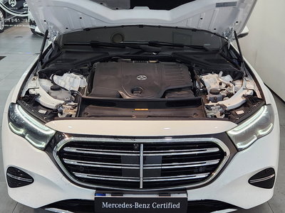 MERCEDES-BENZ E-CLASS - 7