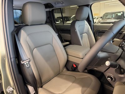 2025 LAND Rover DEFENDER 缩略图 15