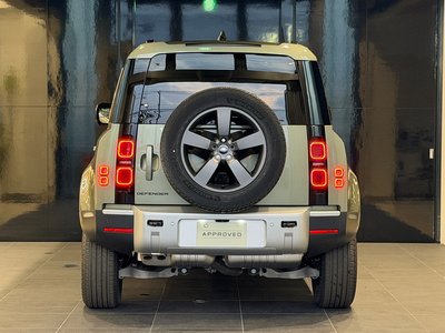 صورة 10 لـ 2025 LAND Rover DEFENDER