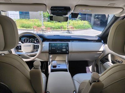 2025 LAND Rover RANGE ROVER photo 5