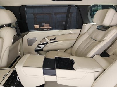 2025 LAND Rover RANGE ROVER photo 10