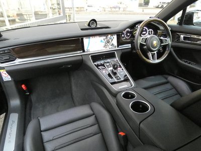 PORSCHE PANAMERA - 9