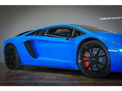 LAMBORGHINI AVENTADOR - 9