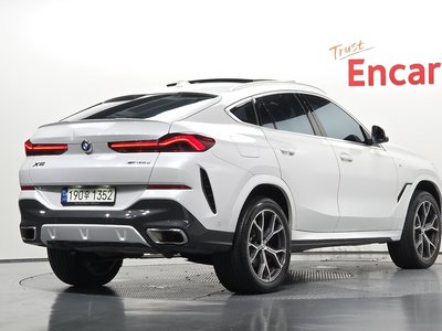 2022 BMW X6 — фото 4