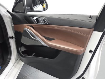 2022 BMW X6 — миниатюра 14