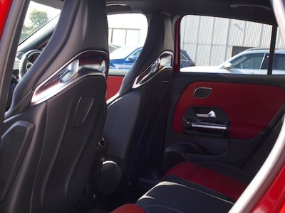 MERCEDES-BENZ GLA AMG - 10