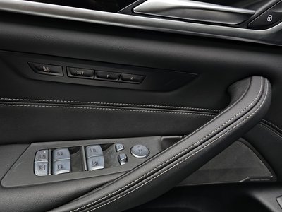 2023 BMW 5 SERIES — миниатюра 28