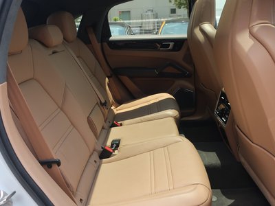 2021 Porsche CAYENNE 缩略图 39