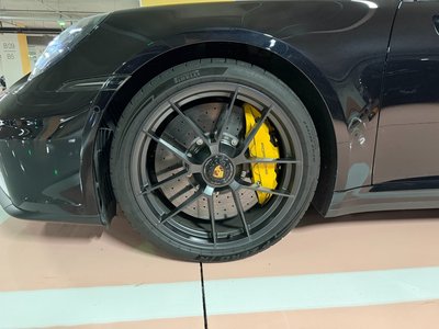 PORSCHE 911 - 4