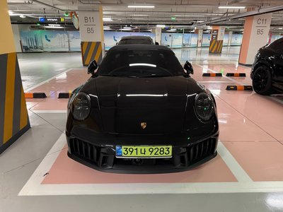 PORSCHE 911 - 6