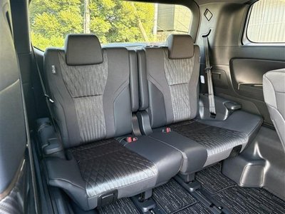 2026 Toyota ALPHARD thumbnail 16