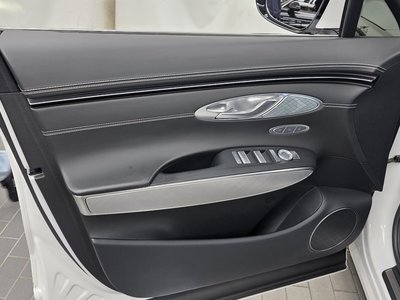 صورة مصغرة 14 لـ 2022 Genesis ELECTRIFIED GV70