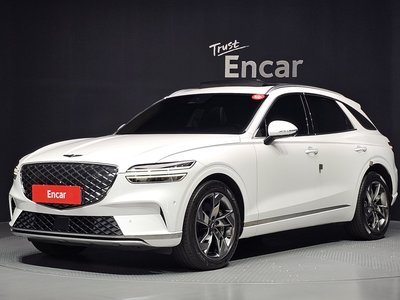 2022 Genesis ELECTRIFIED GV70 photo 1