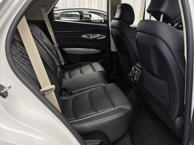 صورة مصغرة 17 لـ 2022 Genesis ELECTRIFIED GV70