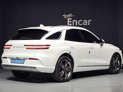 2022 Genesis ELECTRIFIED GV70 photo 4