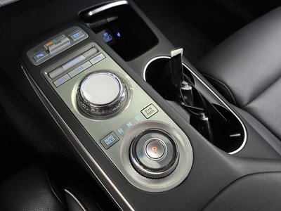 صورة مصغرة 12 لـ 2022 Genesis ELECTRIFIED GV70