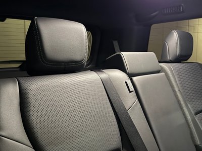 TOYOTA LAND CRUISER 250 - 7