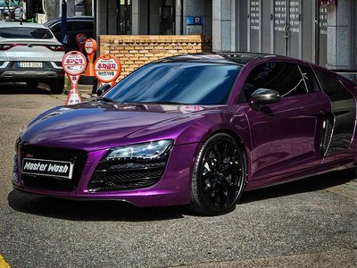 AUDI R8 - 7