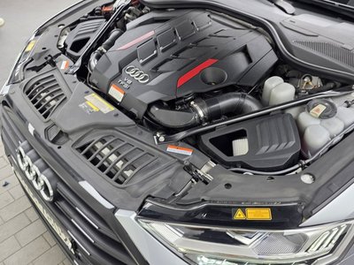 صورة 7 لـ 2020 AUDI S8