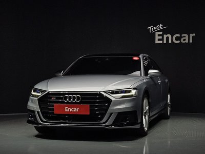 صورة 2 لـ 2020 AUDI S8