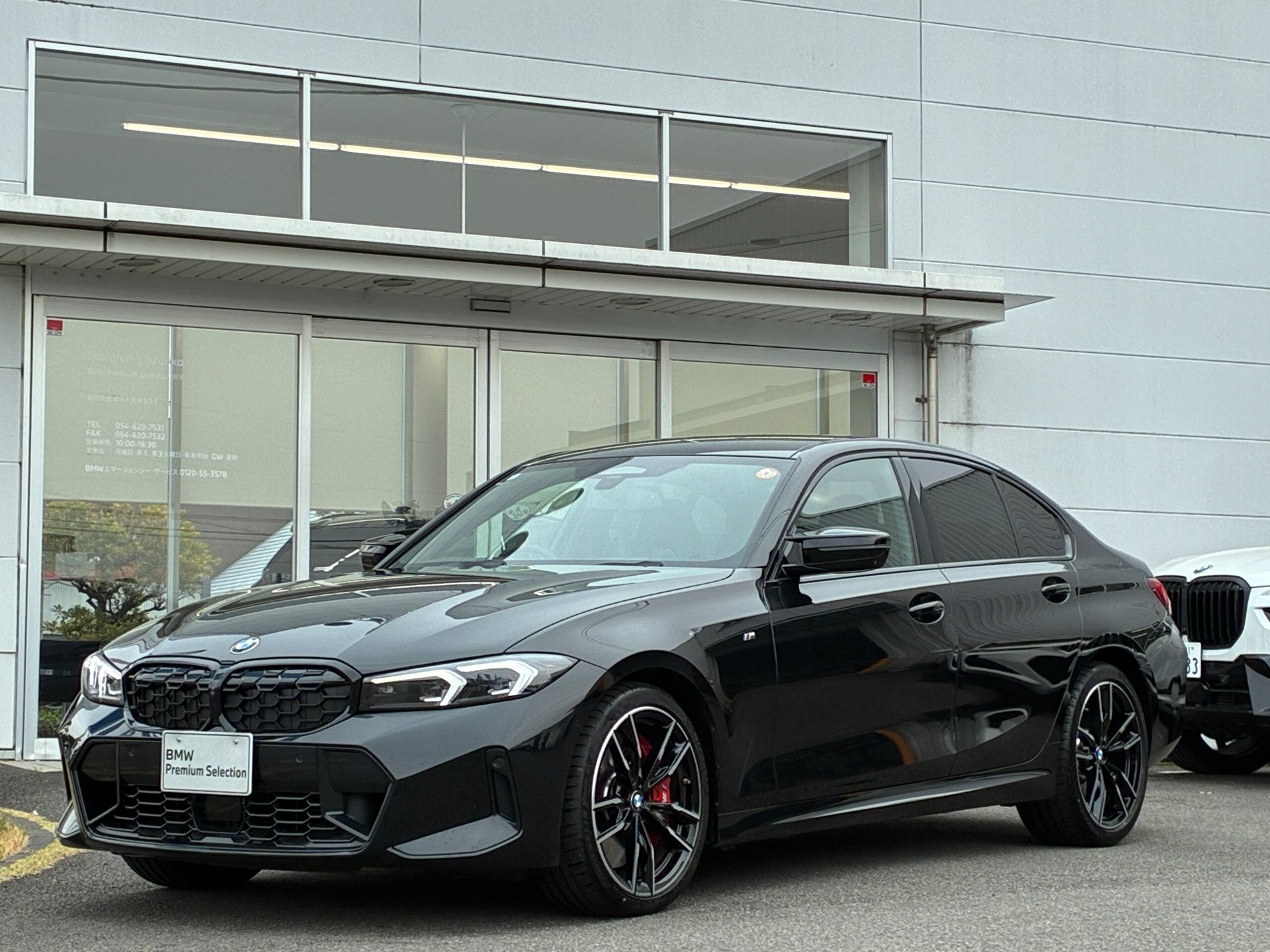 BMW 3 SERIES - View 1