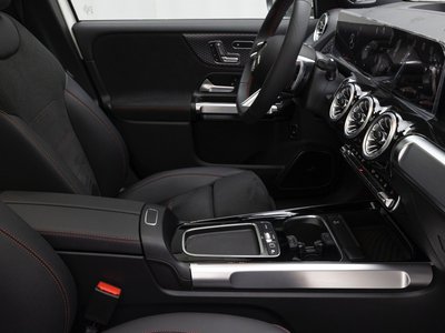 صورة 9 لـ 2025 Mercedes-BENZ EQB