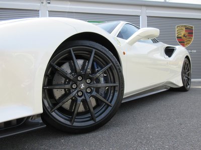 FERRARI 488 PISTA - 8