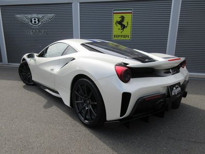 FERRARI 488 PISTA - 4