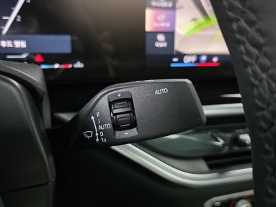 2025 BMW X6 — миниатюра 27