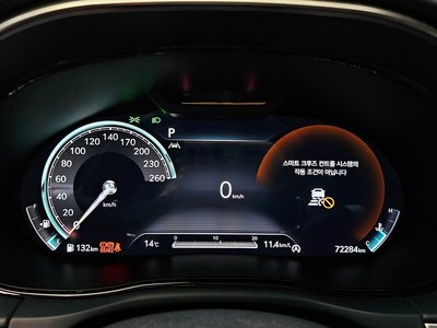 صورة 8 لـ 2021 Genesis GV70
