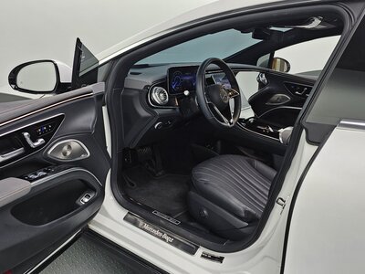 MERCEDES-BENZ EQS - 10