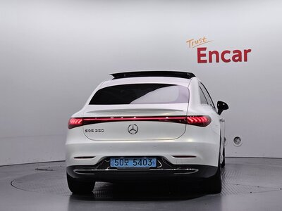 MERCEDES-BENZ EQS - 3