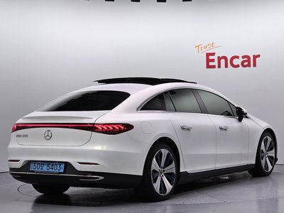 MERCEDES-BENZ EQS - 4