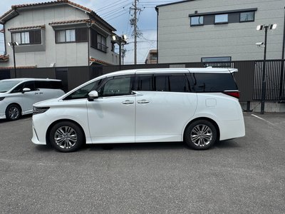 2025 Toyota ALPHARD thumbnail 11