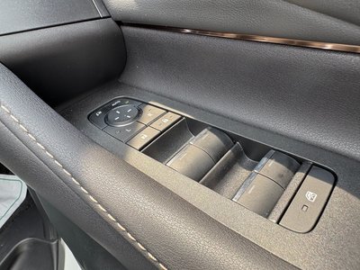 2025 Toyota ALPHARD thumbnail 74