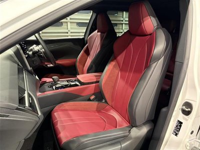 صورة مصغرة 31 لـ 2024 Lexus RX