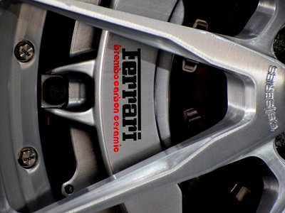 2013 FERRARI 458 ITALIA — миниатюра 29