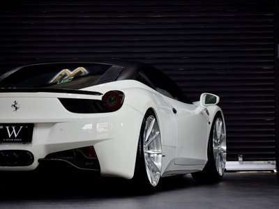 2013 FERRARI 458 ITALIA — миниатюра 48