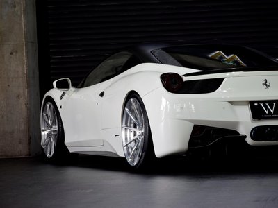 2013 FERRARI 458 ITALIA — миниатюра 41