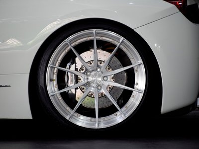 2013 FERRARI 458 ITALIA — миниатюра 35