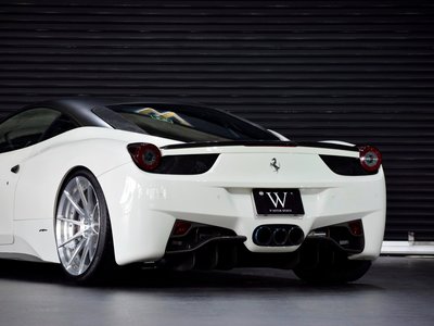 2013 FERRARI 458 ITALIA — миниатюра 39