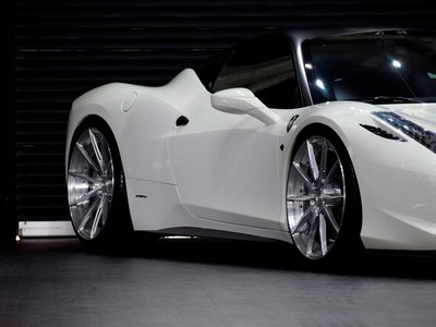 2013 FERRARI 458 ITALIA — миниатюра 15