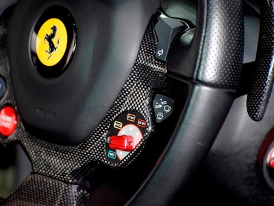 2013 FERRARI 458 ITALIA — миниатюра 57