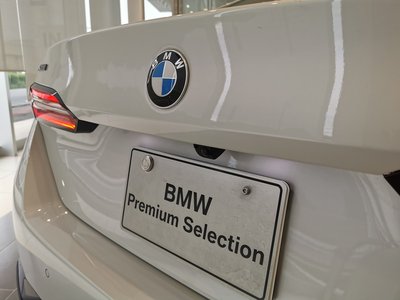 2025 BMW 5 SERIES thumbnail 14