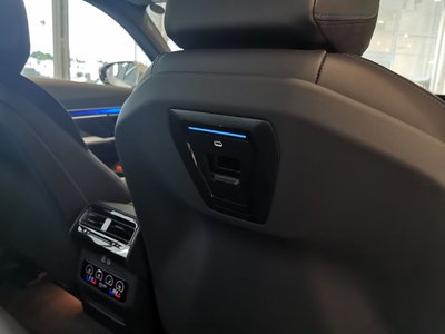 2025 BMW 5 SERIES thumbnail 47